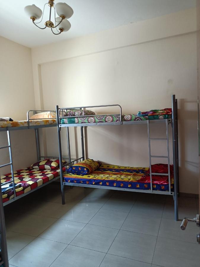 Omar Vacation Hostel ดูไบ ภายนอก รูปภาพ